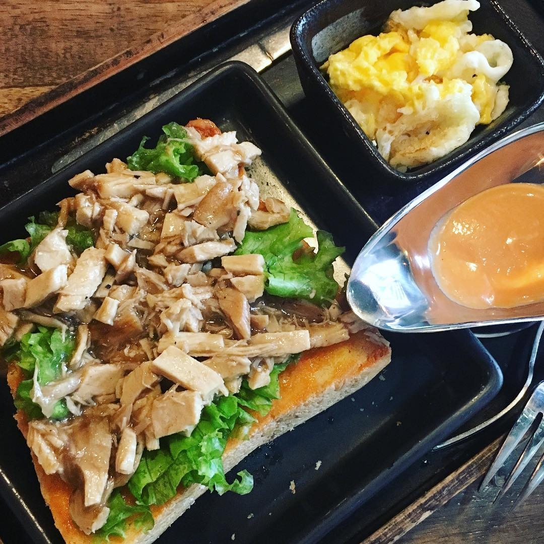 5 địa chỉ bán toast ngon ngất ngây ở TP.HCM  ảnh 4 5 dia chi ban toast ngon ngat ngay o TP.HCM anh 4