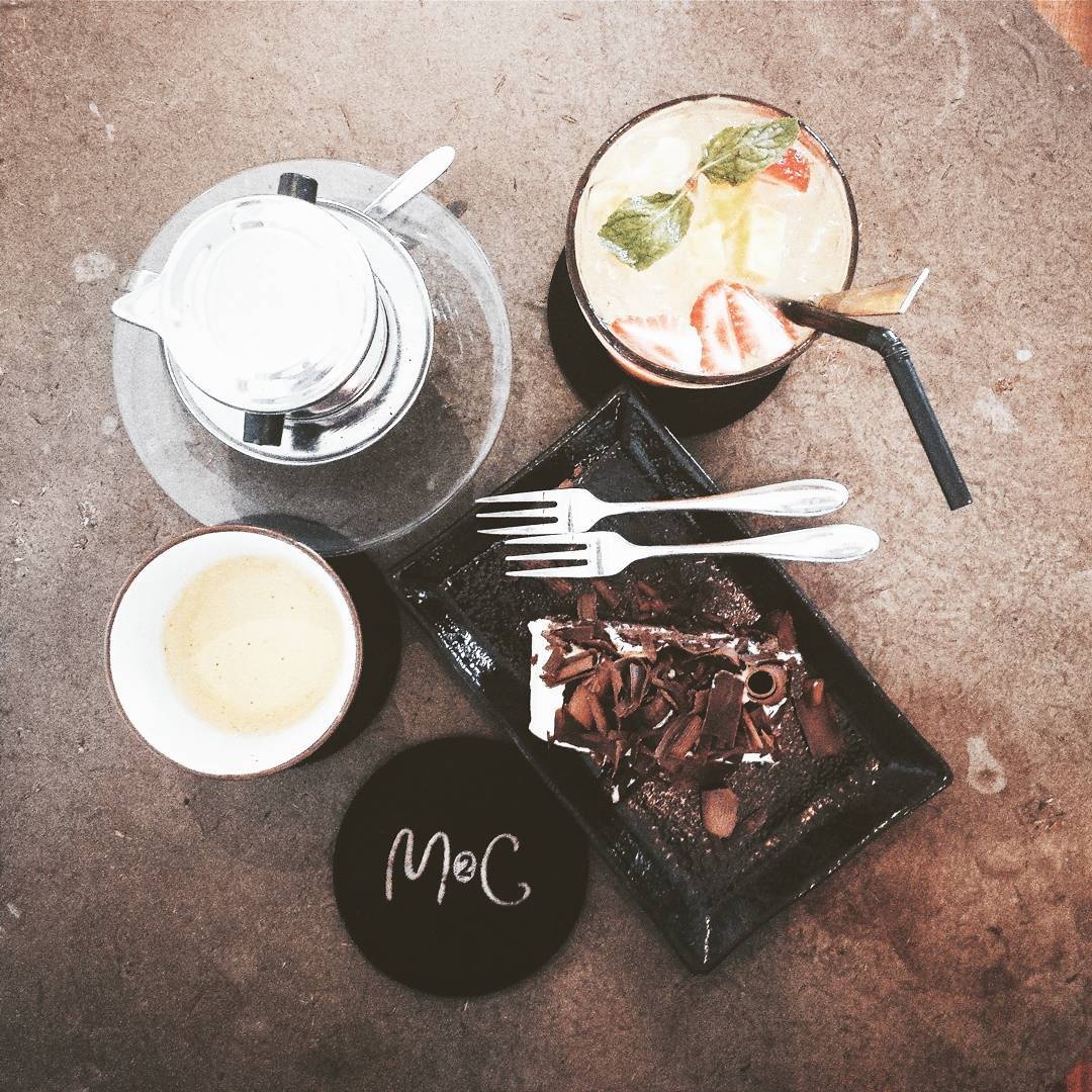 4 quan cafe co do an trua tai TP.HCM anh 6