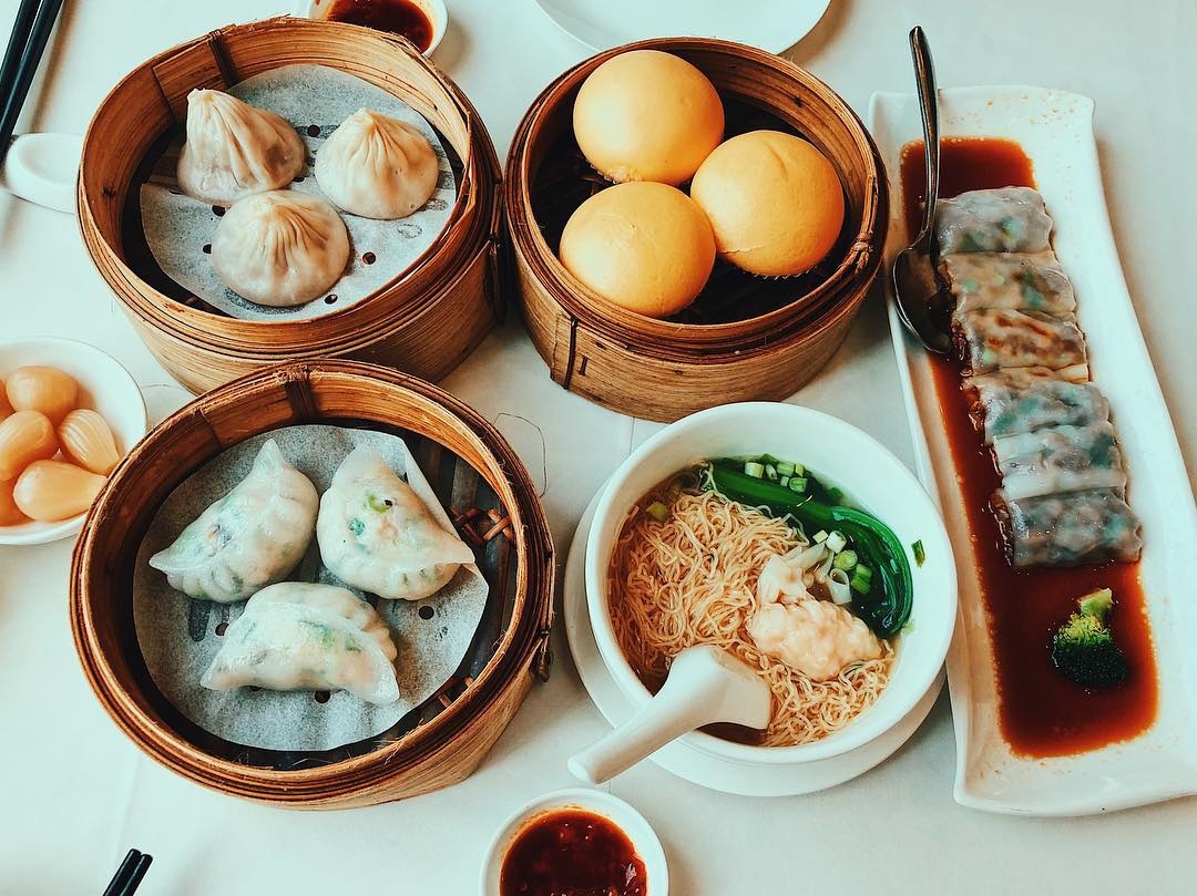 5 nha hang mon Hoa ngon o TP.HCM anh 14