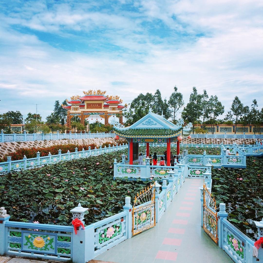 Chua rong linh thieng o An Giang anh 4