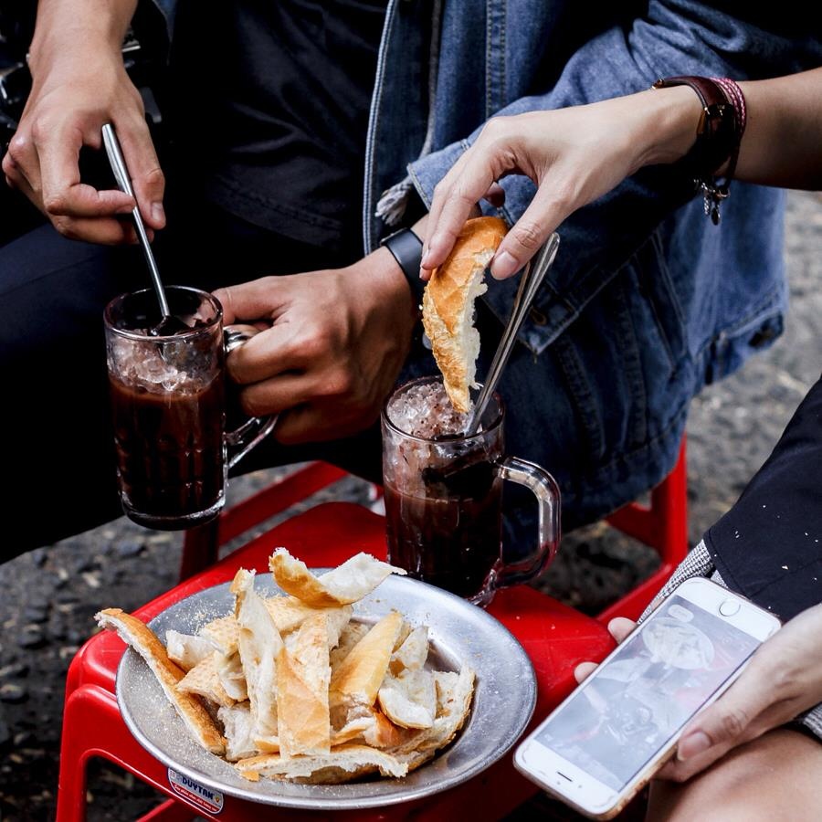 7 bien tau doc,  la cua banh mi Sai Gon anh 2