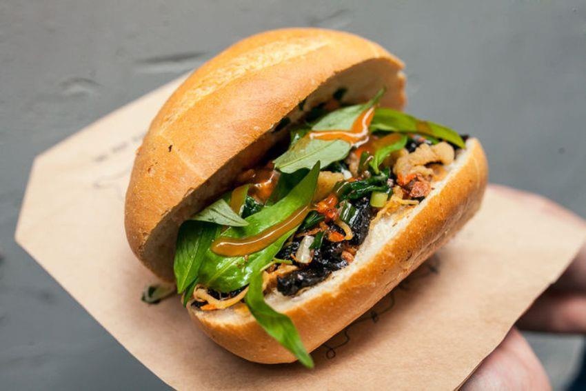 7 bien tau doc,  la cua banh mi Sai Gon anh 7