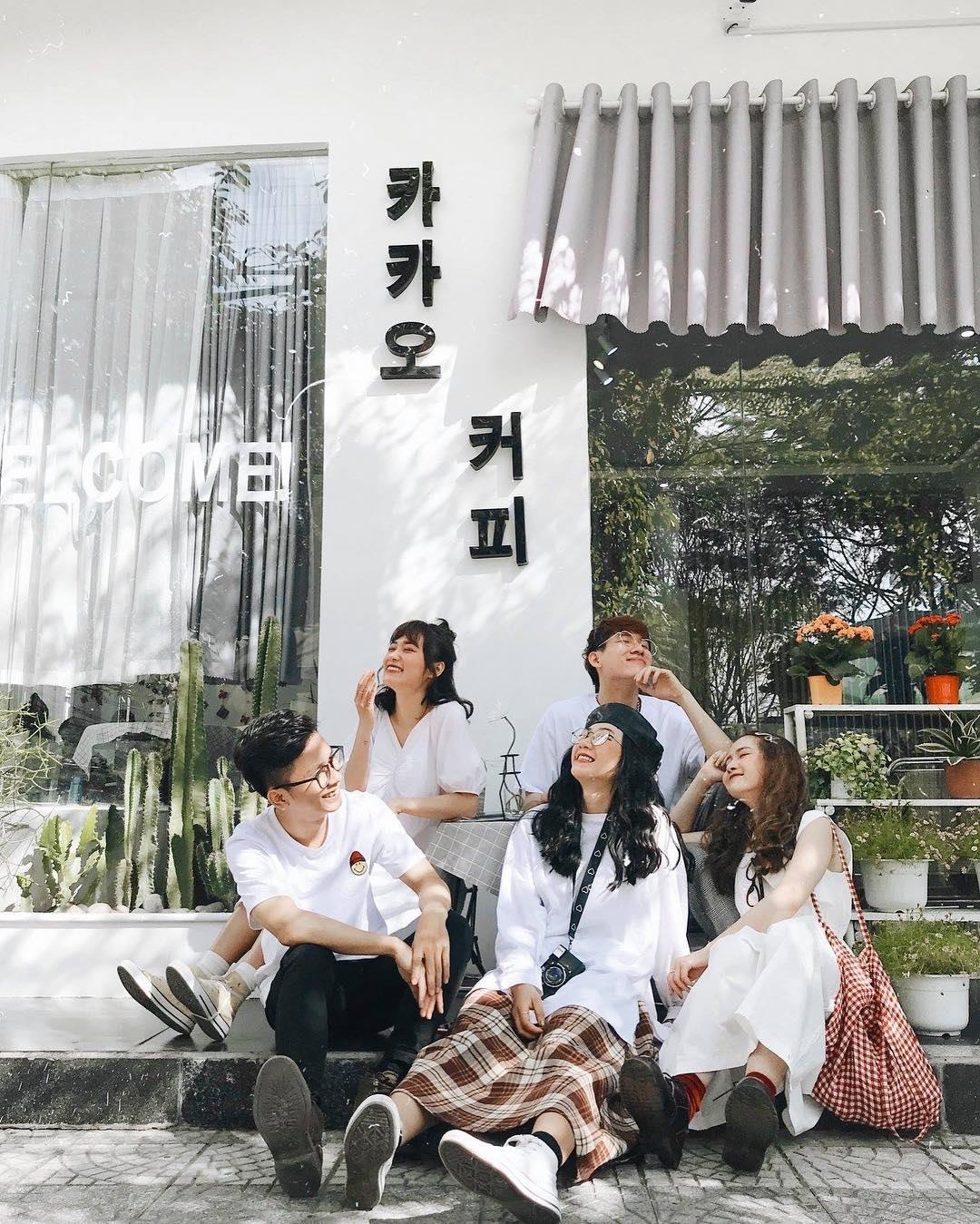 Buc tuong vang moi toanh o Da Nang anh 12