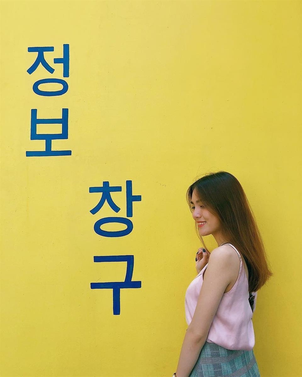 Buc tuong vang moi toanh o Da Nang anh 4