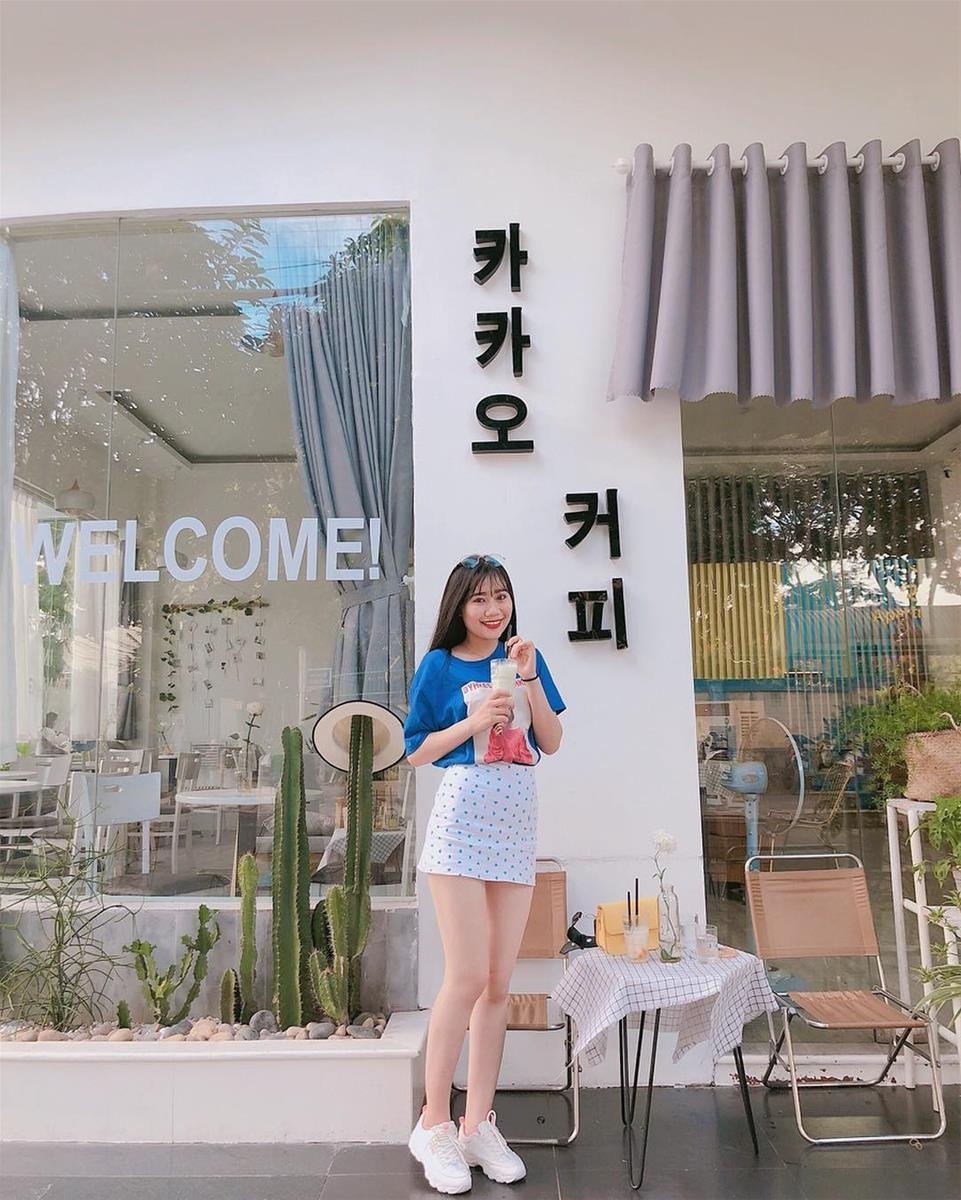 Buc tuong vang moi toanh o Da Nang anh 9