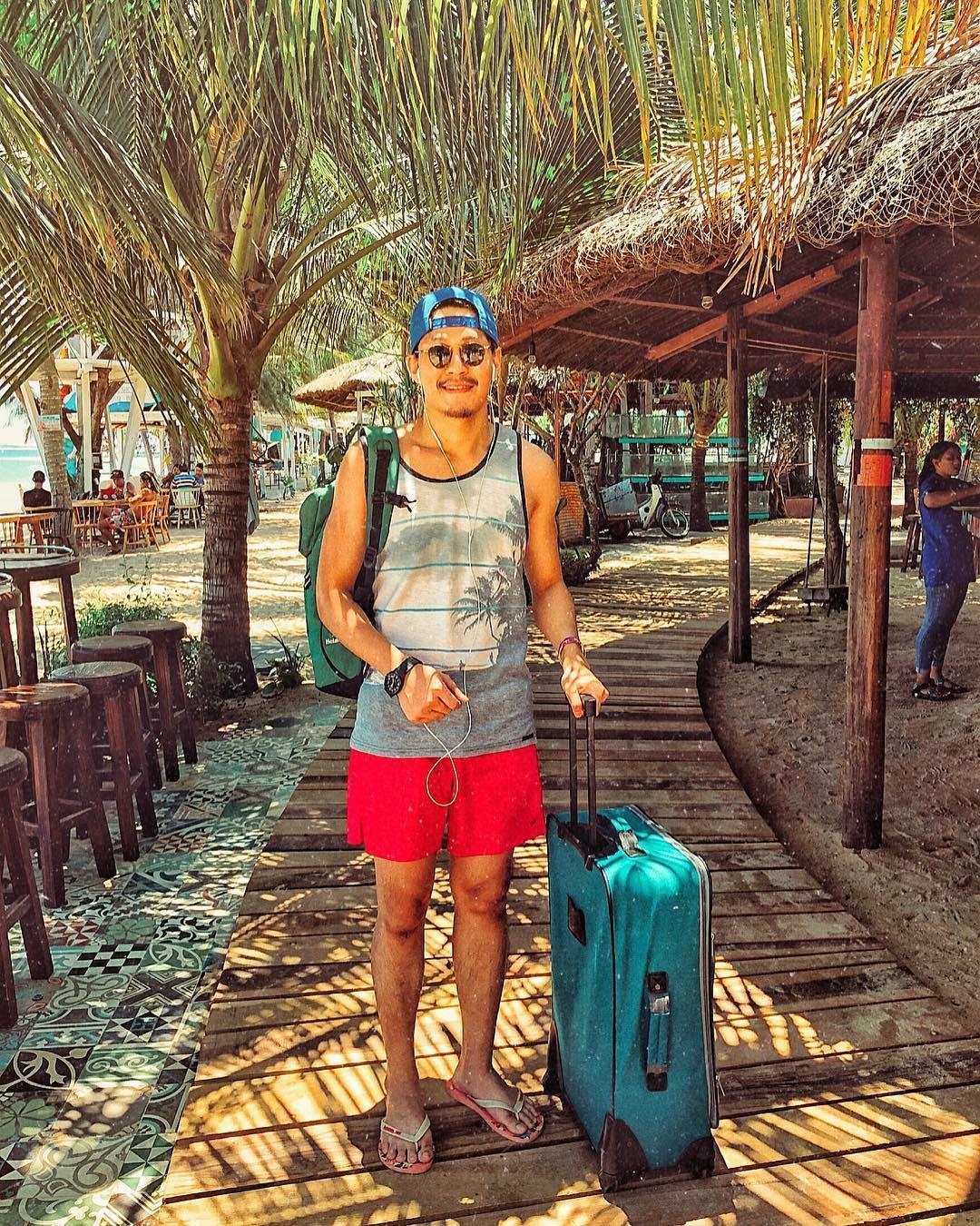 3 khu cam trai bien tuyet dep cho ngay he soi dong anh 2