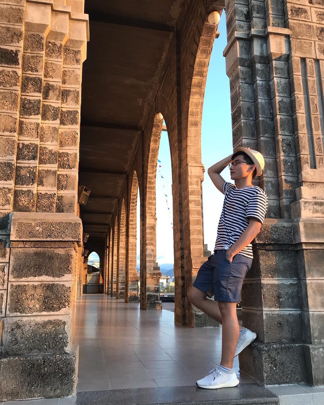 Nhà thờ đá Nha Trang lên hình đẹp tựa trời Tây  ảnh 9 Nha tho da Nha Trang len hinh dep tua troi Tay anh 9