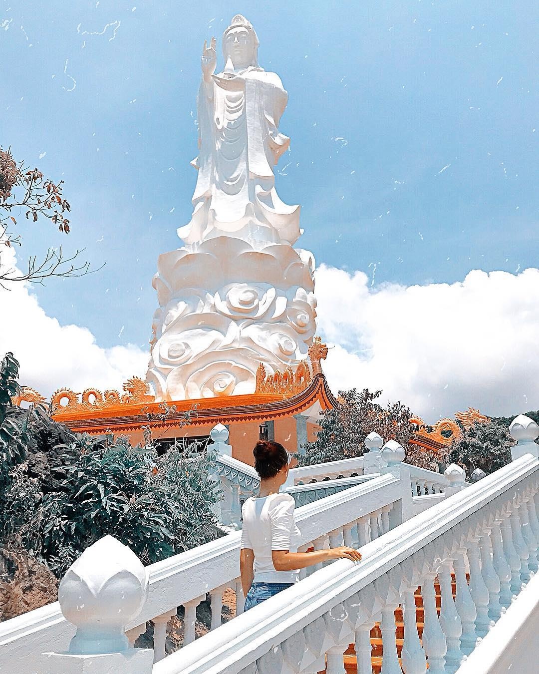 Hon Thom dep tua thien duong qua anh check-in anh 16