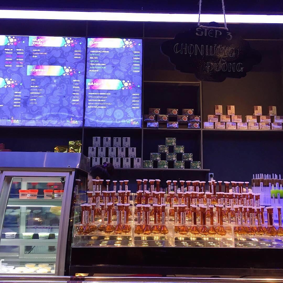 TP.HCM xuất hiện quán trà sữa thí nghiệm độc lạ ảnh 8 TP.HCM xuat hien quan tra sua thi nghiem doc la anh 8