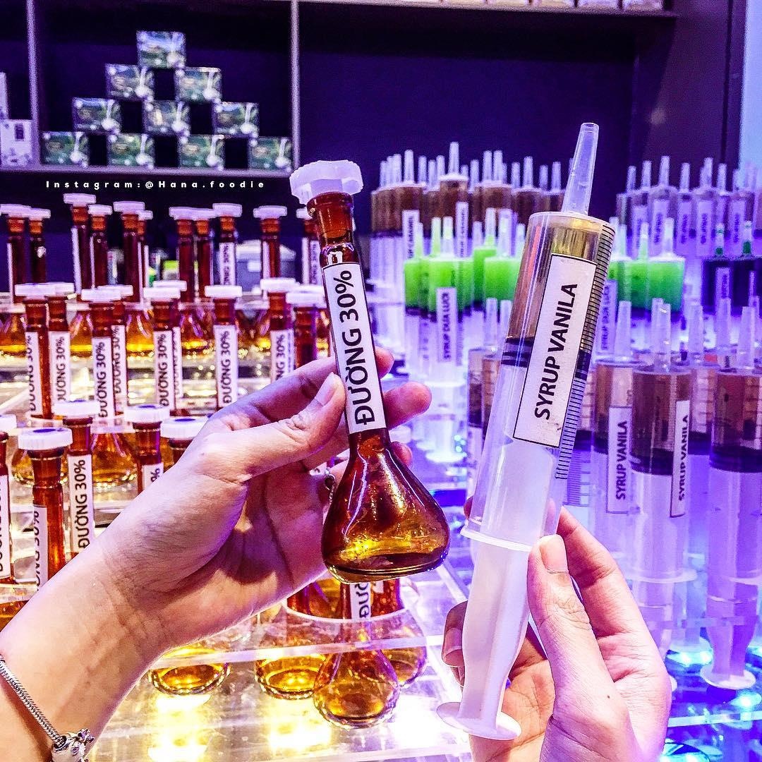TP.HCM xuất hiện quán trà sữa thí nghiệm độc lạ ảnh 5 TP.HCM xuat hien quan tra sua thi nghiem doc la anh 5