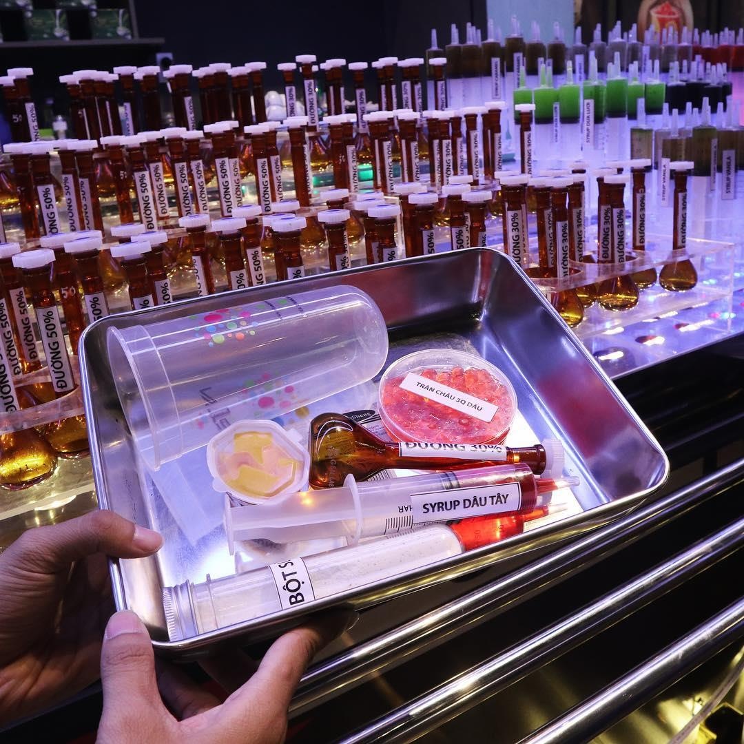 TP.HCM xuất hiện quán trà sữa thí nghiệm độc lạ ảnh 6 TP.HCM xuat hien quan tra sua thi nghiem doc la anh 6