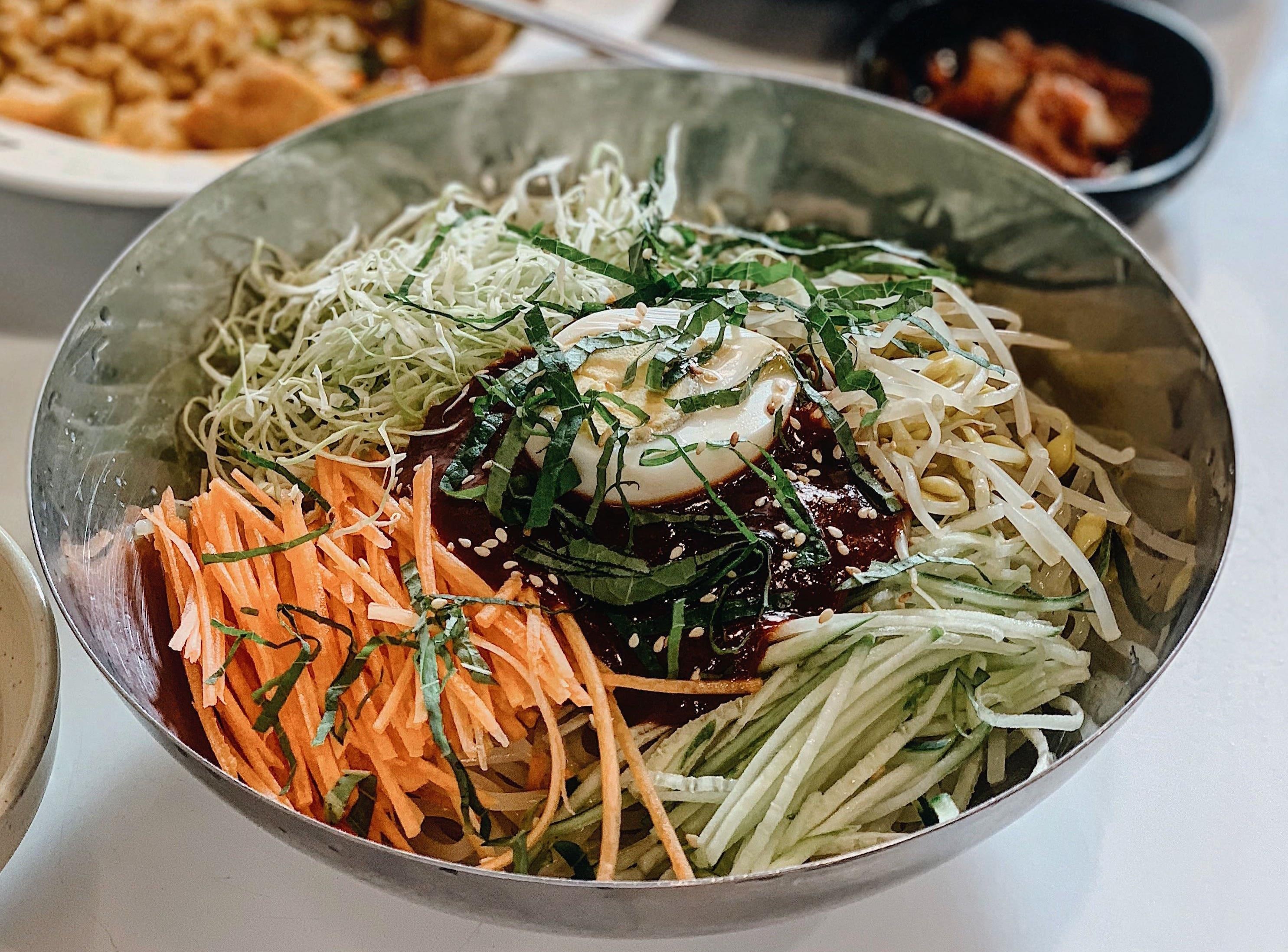 Ngay he nang nong ru ban be di an mi lanh tai 4 dia diem o TP.HCM hinh anh