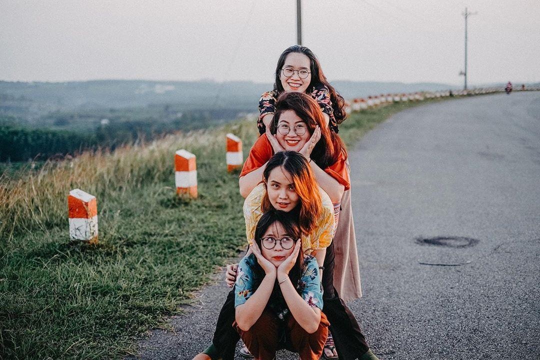 Ho Tri An qua anh check-in cua gioi tre anh 4