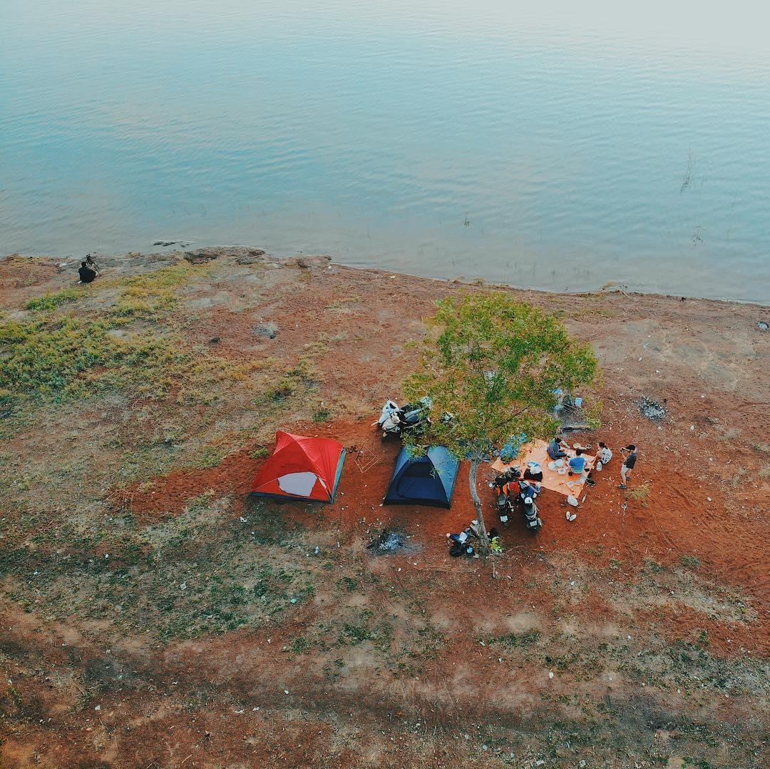 Ho Tri An qua anh check-in cua gioi tre anh 9