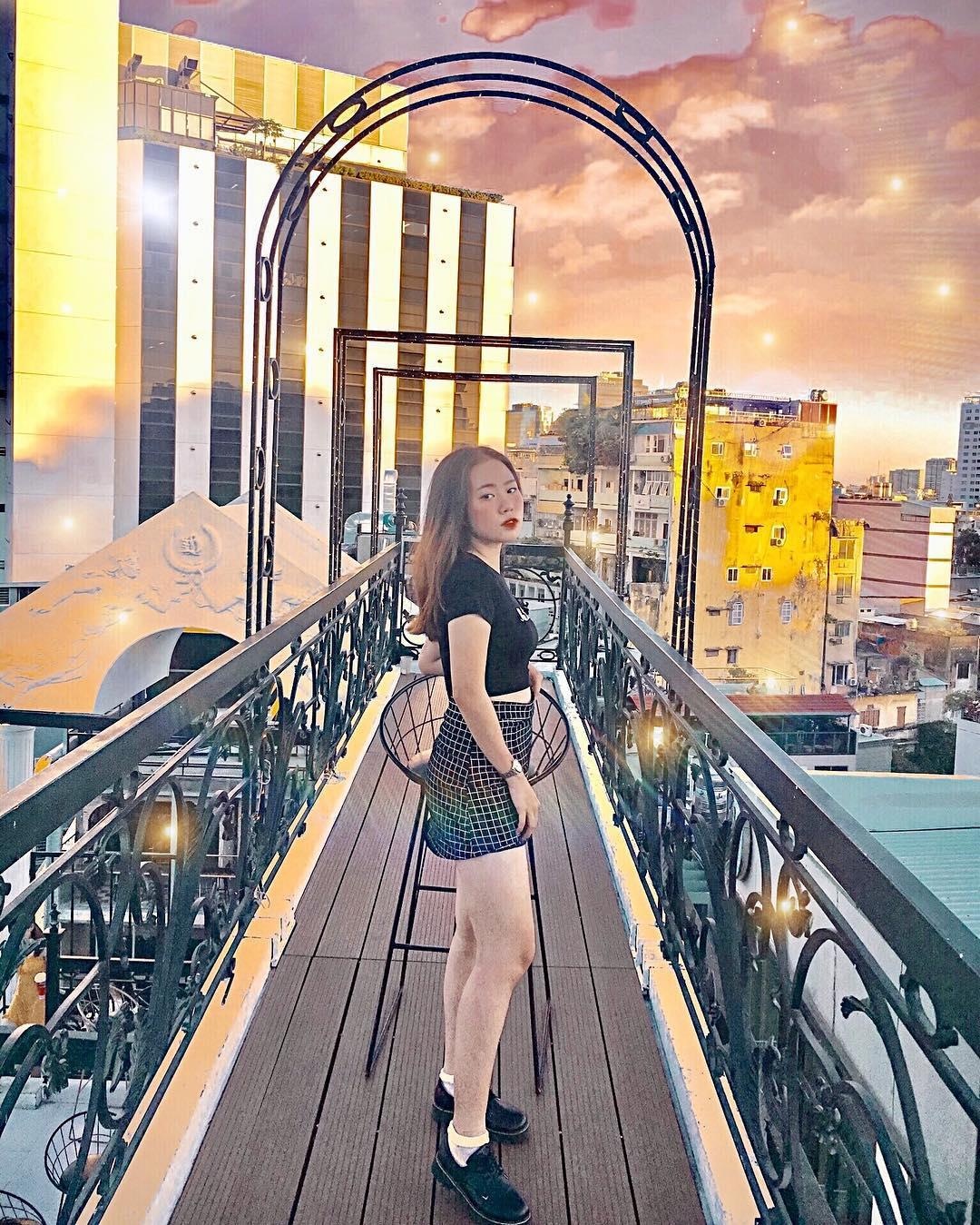 Nhung quan cafe ngam thanh pho tu tren cao anh 4