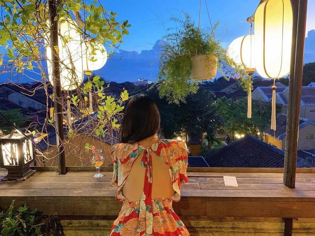 Nhung quan ca phe tren ca ngam duoc pho co Hoi An anh 16