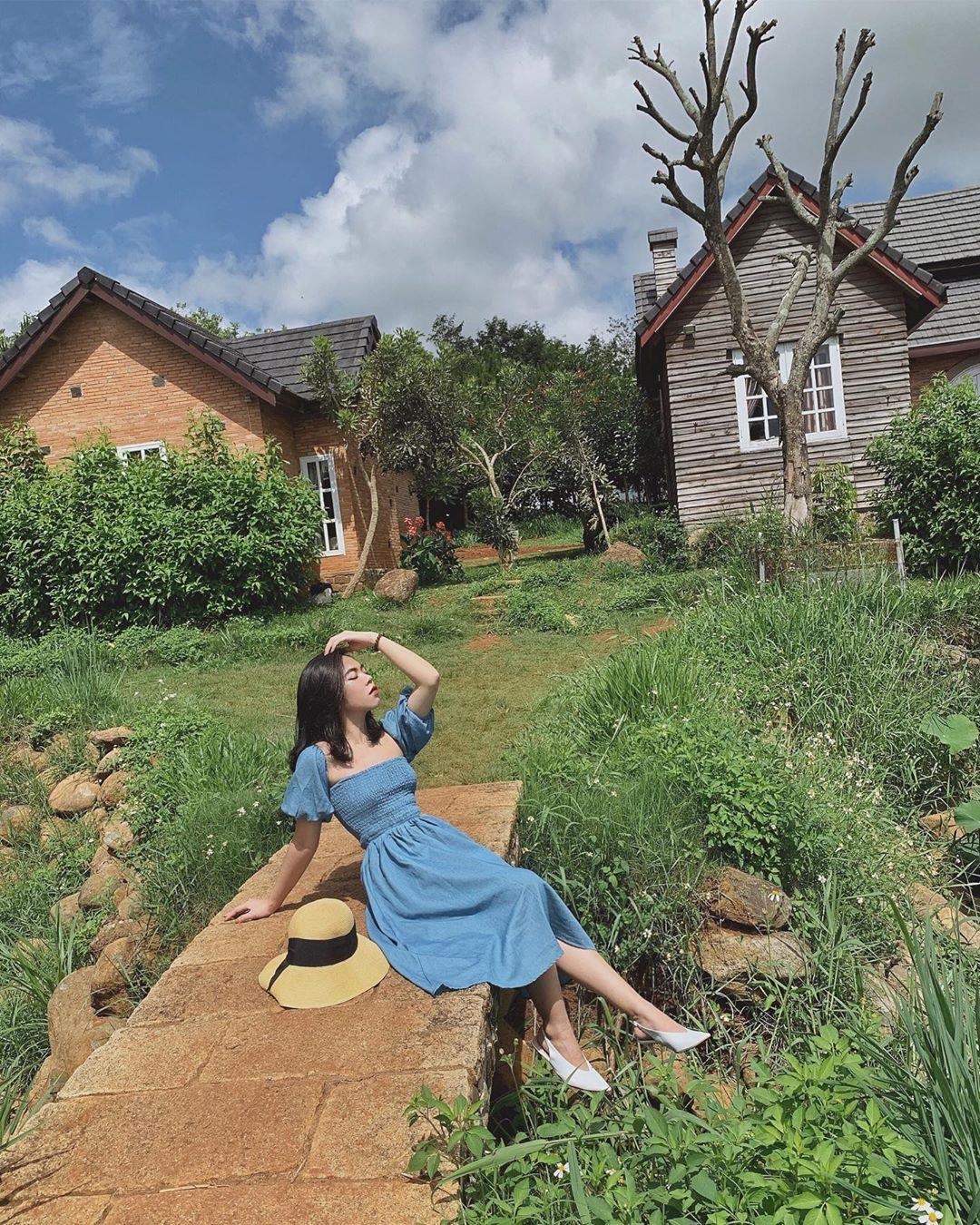 Trang trai bo sua o Da  thu hut gioi tre check-in anh 1