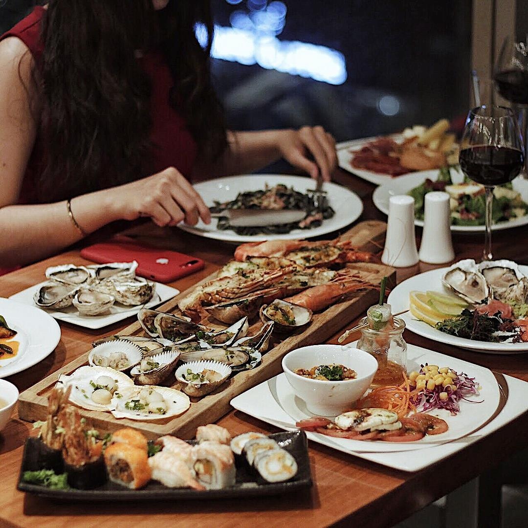Nhà hàng buffet hải sản sang chảnh ở TP.HCM ảnh 3 Nha hang buffet hai san sang chanh o TP.HCM anh 3
