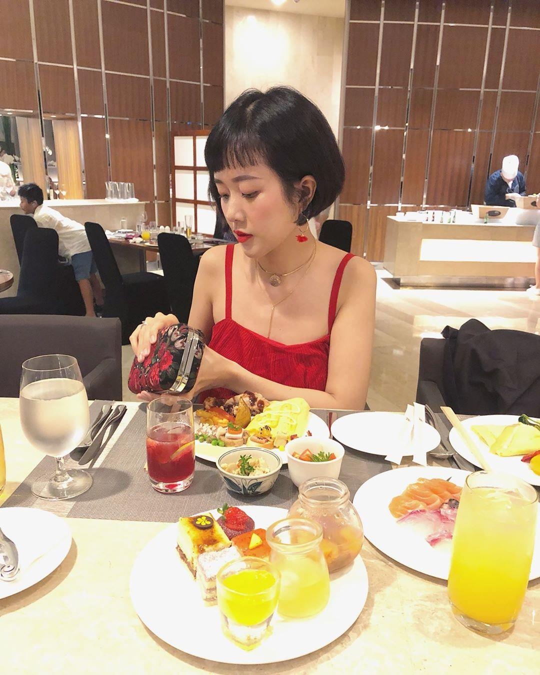 Nhà hàng buffet hải sản sang chảnh ở TP.HCM ảnh 11 Nha hang buffet hai san sang chanh o TP.HCM anh 11