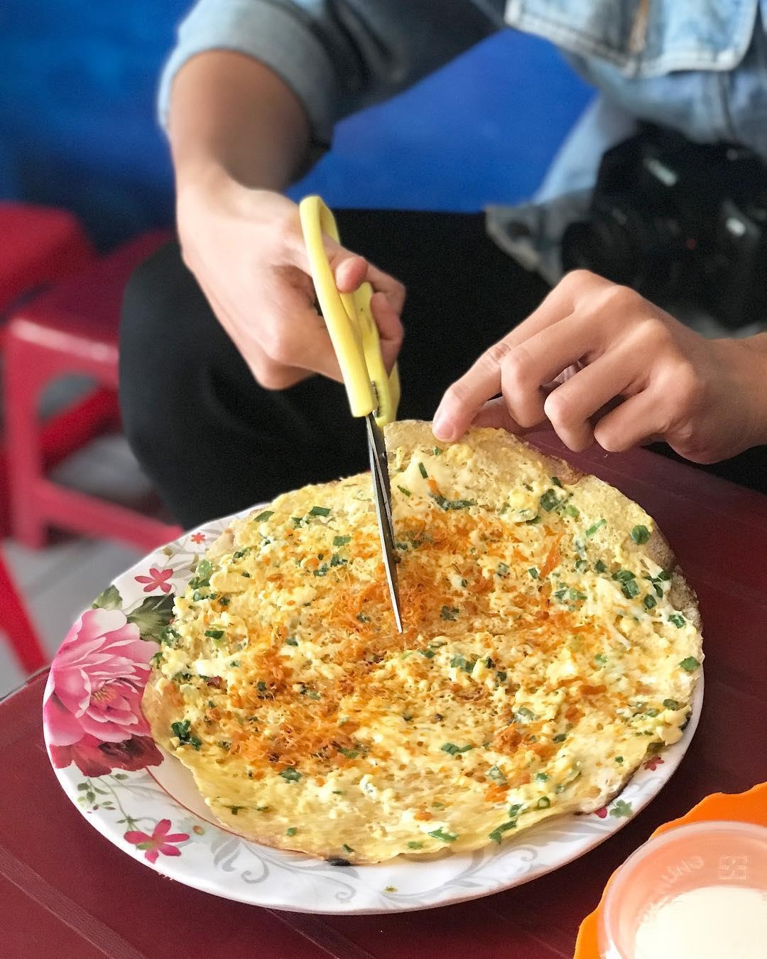 Những quán bánh tráng nướng ngon ở Đà Lạt  ảnh 9 Nhung quan banh trang nuong ngon o Da Lat anh 9