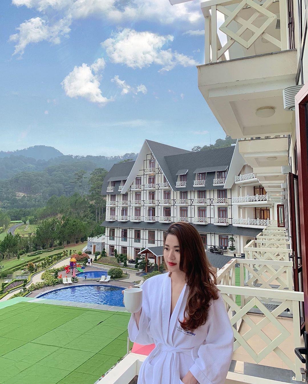 Những nơi lưu trú có hồ bơi xịn sò ở Đà Lạt  ảnh 24 Nhung noi luu tru co ho boi xin so o Da Lat anh 24