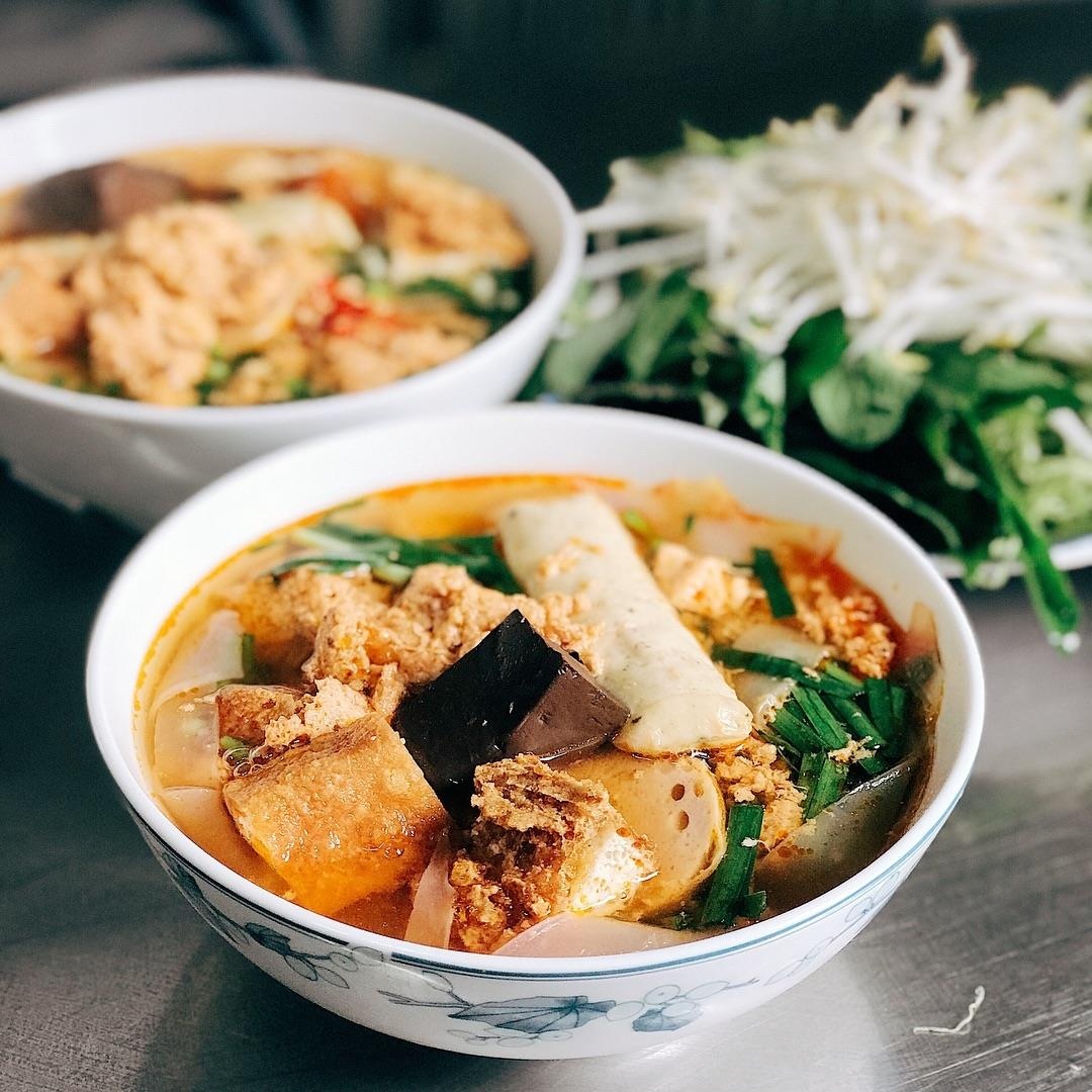 Những địa điểm bán bún riêu ngon ở TP.HCM ảnh 4 Nhung dia diem ban bun rieu ngon o TP.HCM anh 4