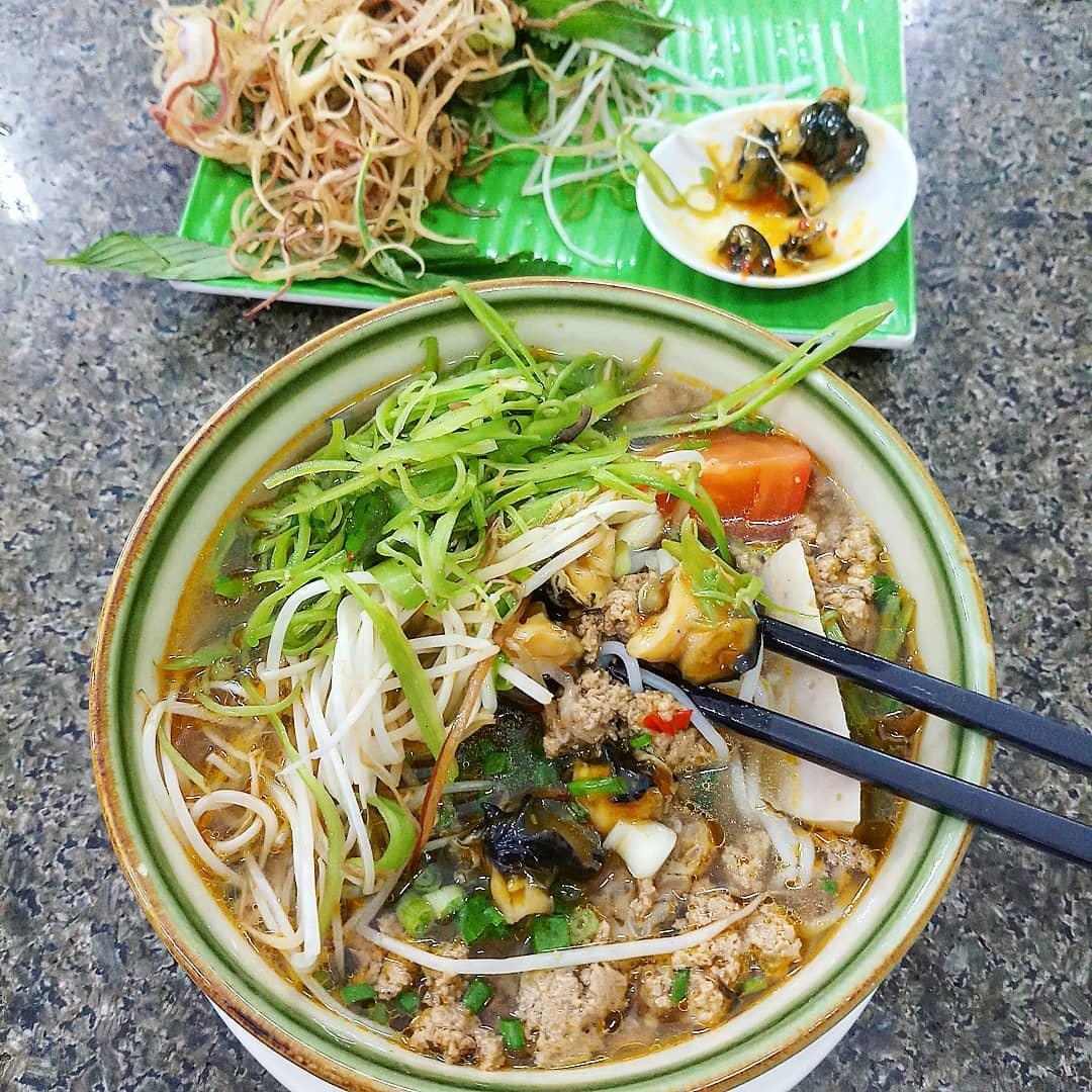 Những địa điểm bán bún riêu ngon ở TP.HCM ảnh 14 Nhung dia diem ban bun rieu ngon o TP.HCM anh 14