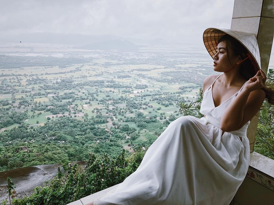 Giới trẻ sống ảo tại cổng trời An Giang ảnh 13 Gioi tre song ao tai cong troi An Giang anh 13