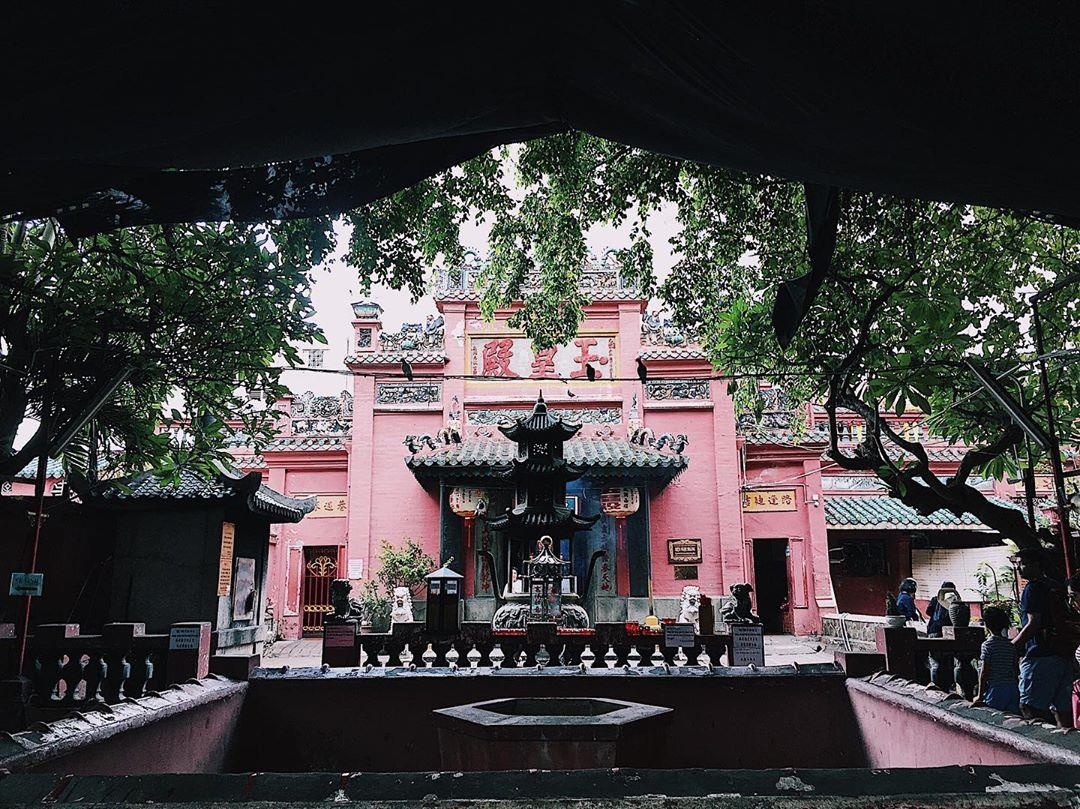 Nhung ngoi chua noi tieng o TP.HCM anh 13