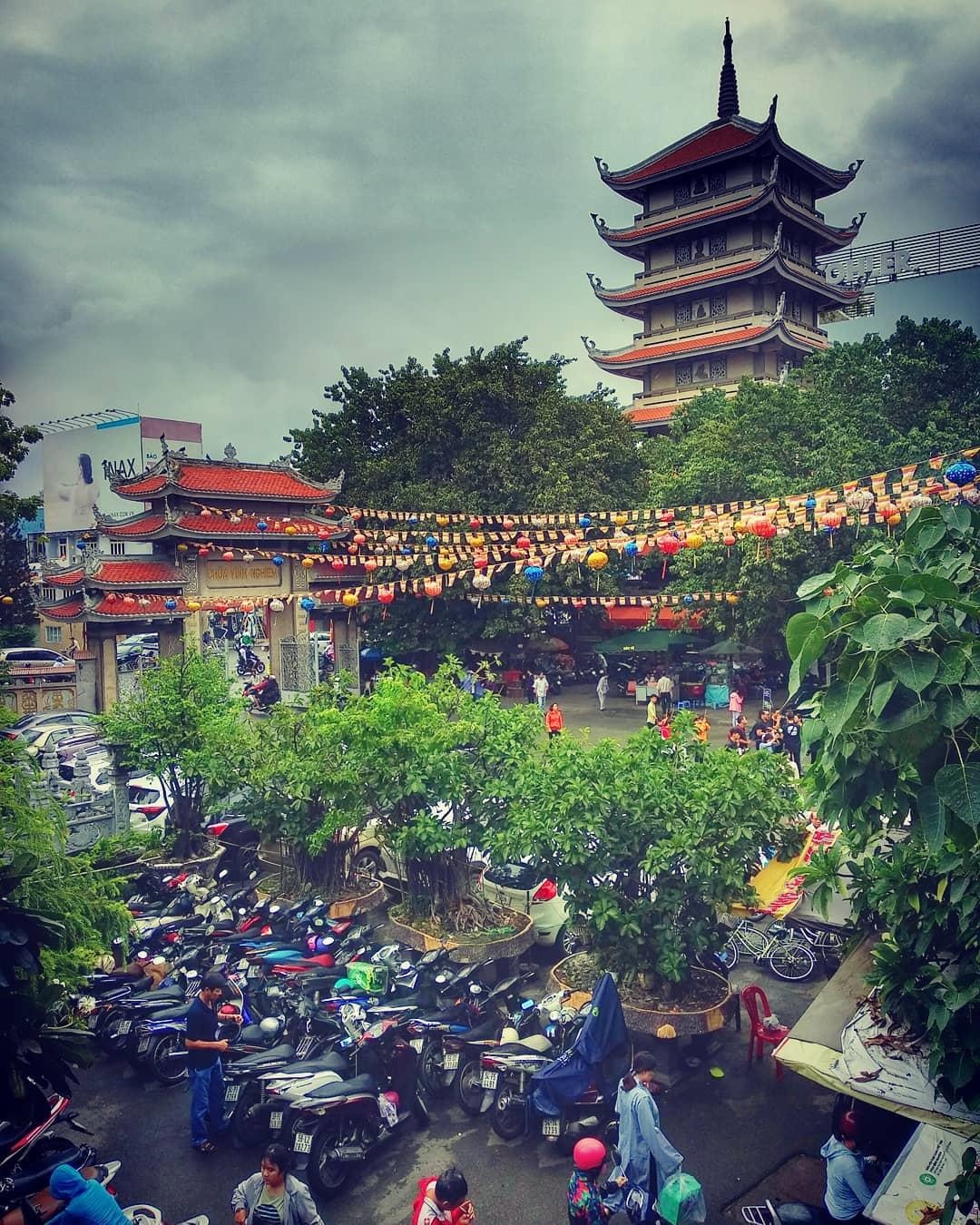 Nhung ngoi chua noi tieng o TP.HCM anh 3