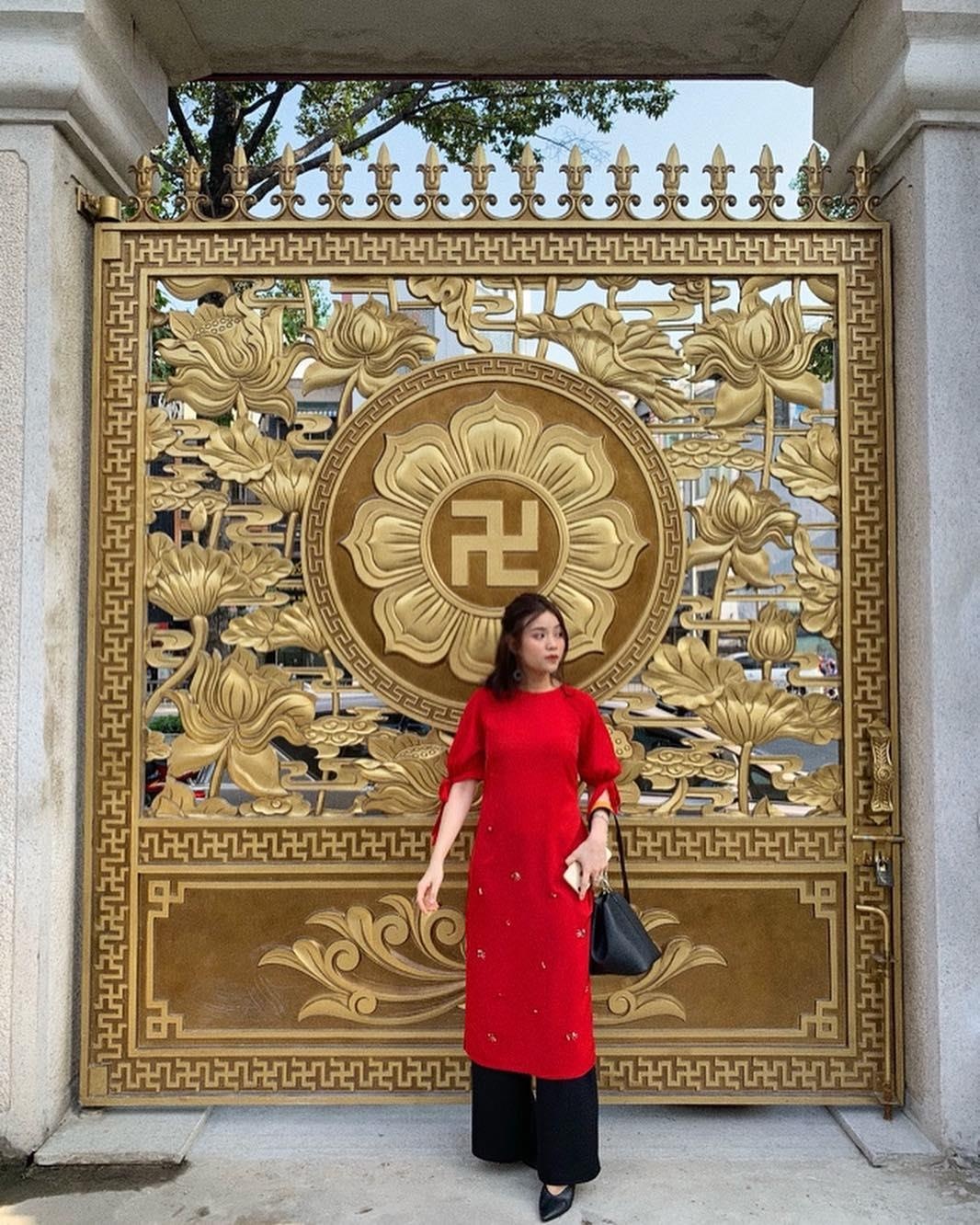 Nhung ngoi chua noi tieng o TP.HCM anh 10