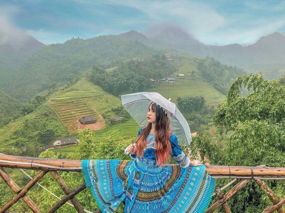 Giới trẻ khoe ảnh ở Sa Pa dù trời mưa gió ảnh 8 Gioi tre khoe anh o Sa Pa du troi mua gio anh 8