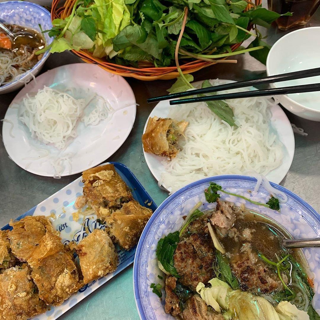 Truy lung 4 tiem bun cha Ha Noi noi tieng o TP.HCM anh 9