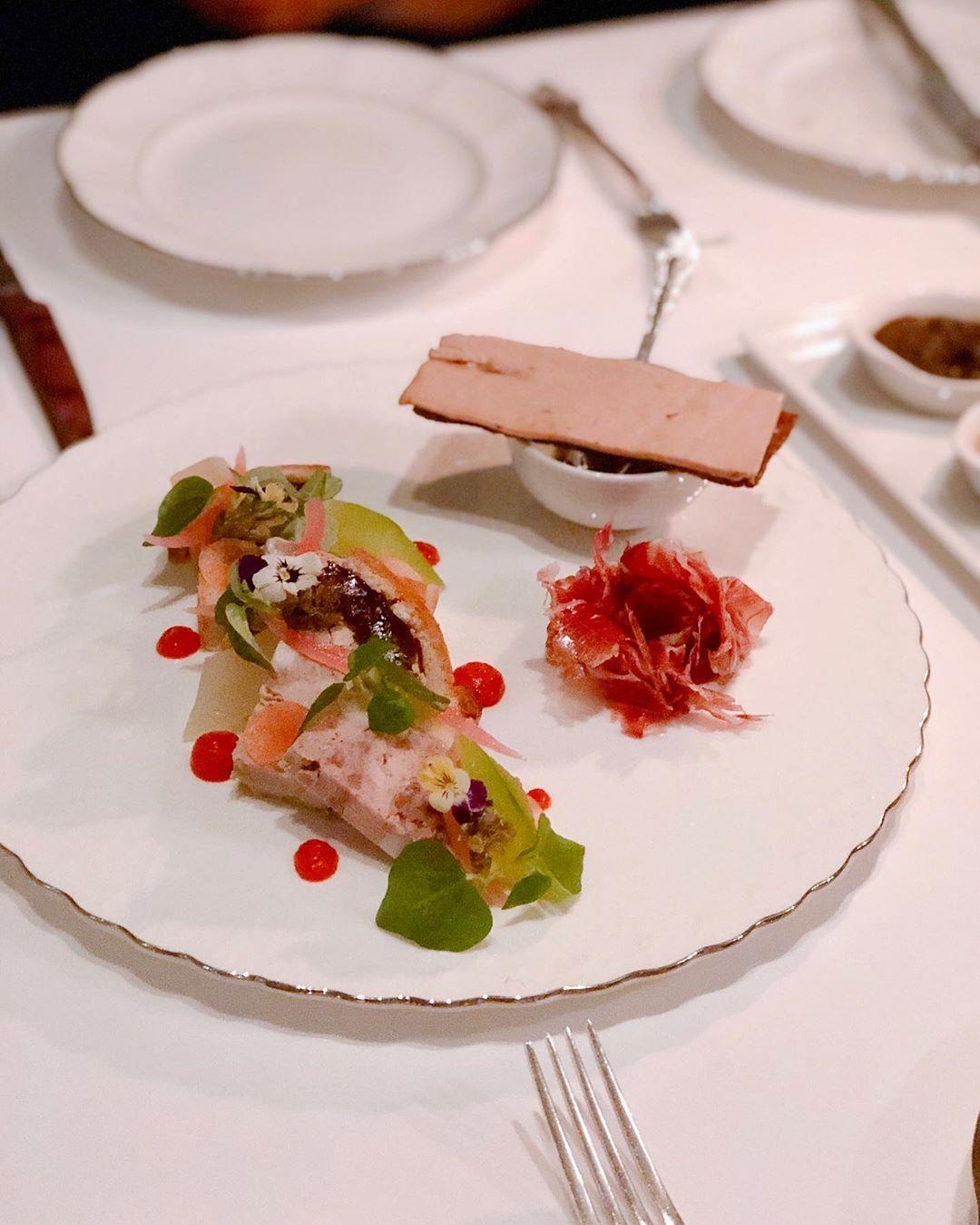 Gợi ý 4 nhà hàng ở Đà Nẵng ảnh 10 Goi y 4 nha hang o Da Nang anh 10