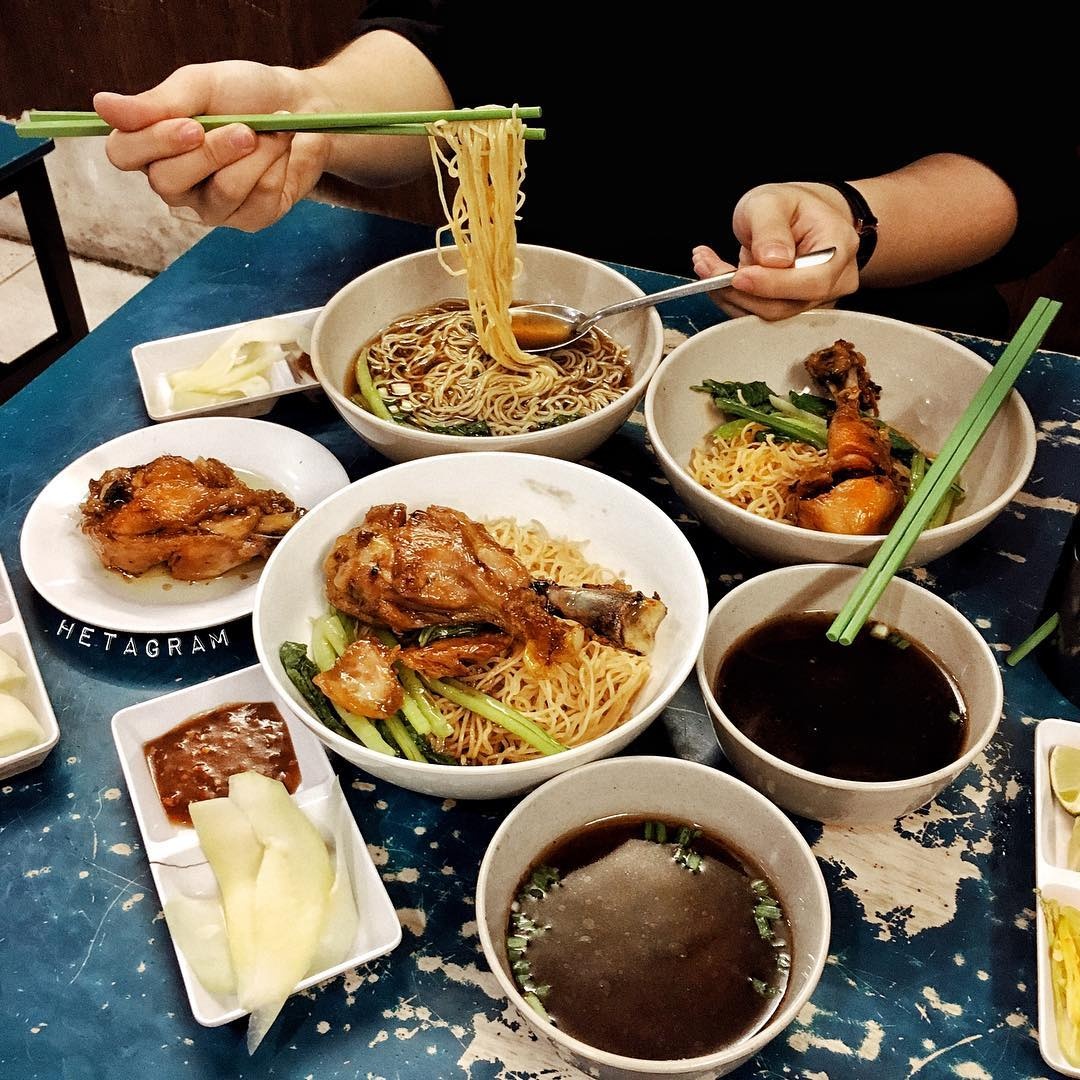 Mì ốc hến và những loại mì hấp dẫn thực khách TP.HCM ảnh 7 Mi oc hen va nhung loai mi hap dan thuc khach TP.HCM anh 7