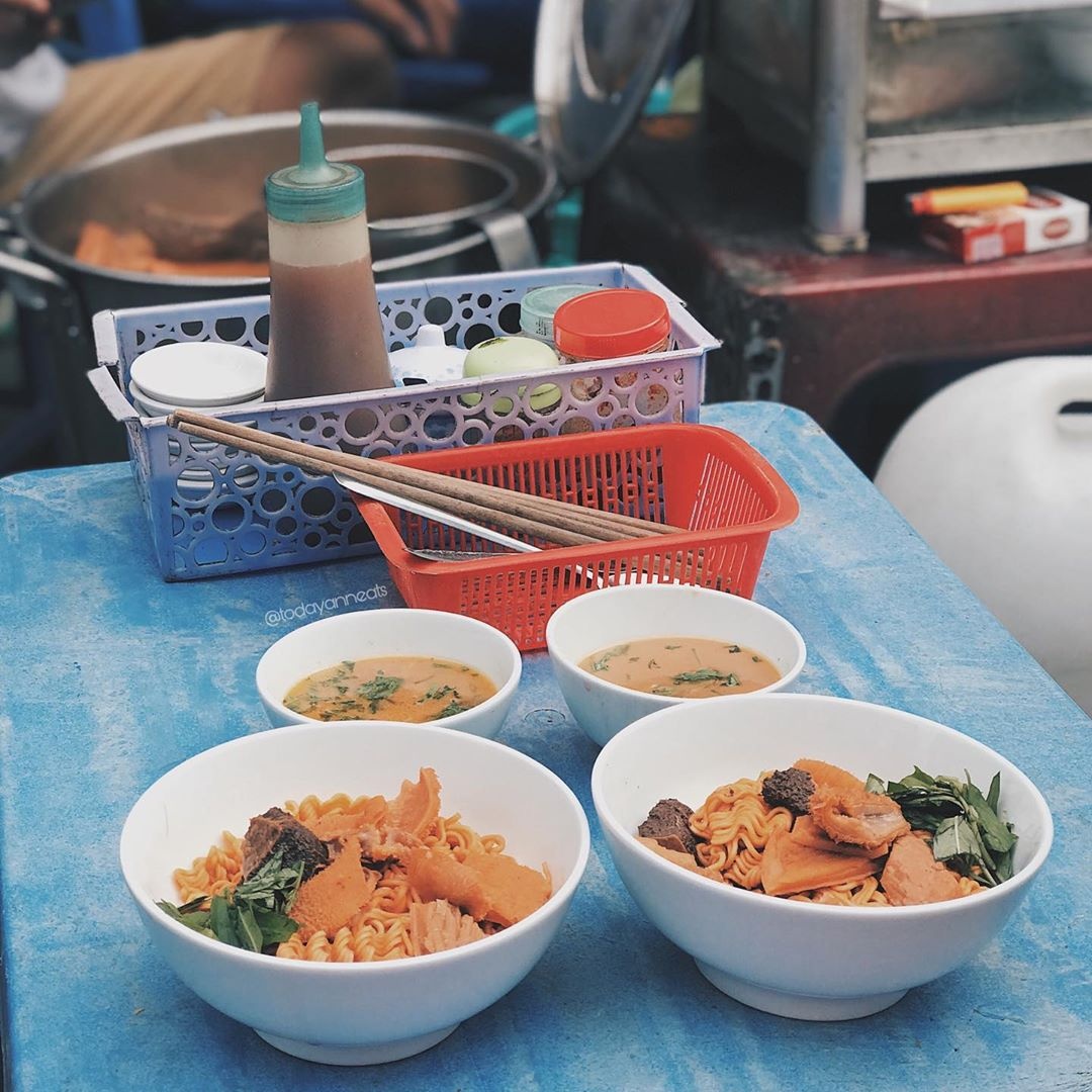 Mì ốc hến và những loại mì hấp dẫn thực khách TP.HCM ảnh 4 Mi oc hen va nhung loai mi hap dan thuc khach TP.HCM anh 4