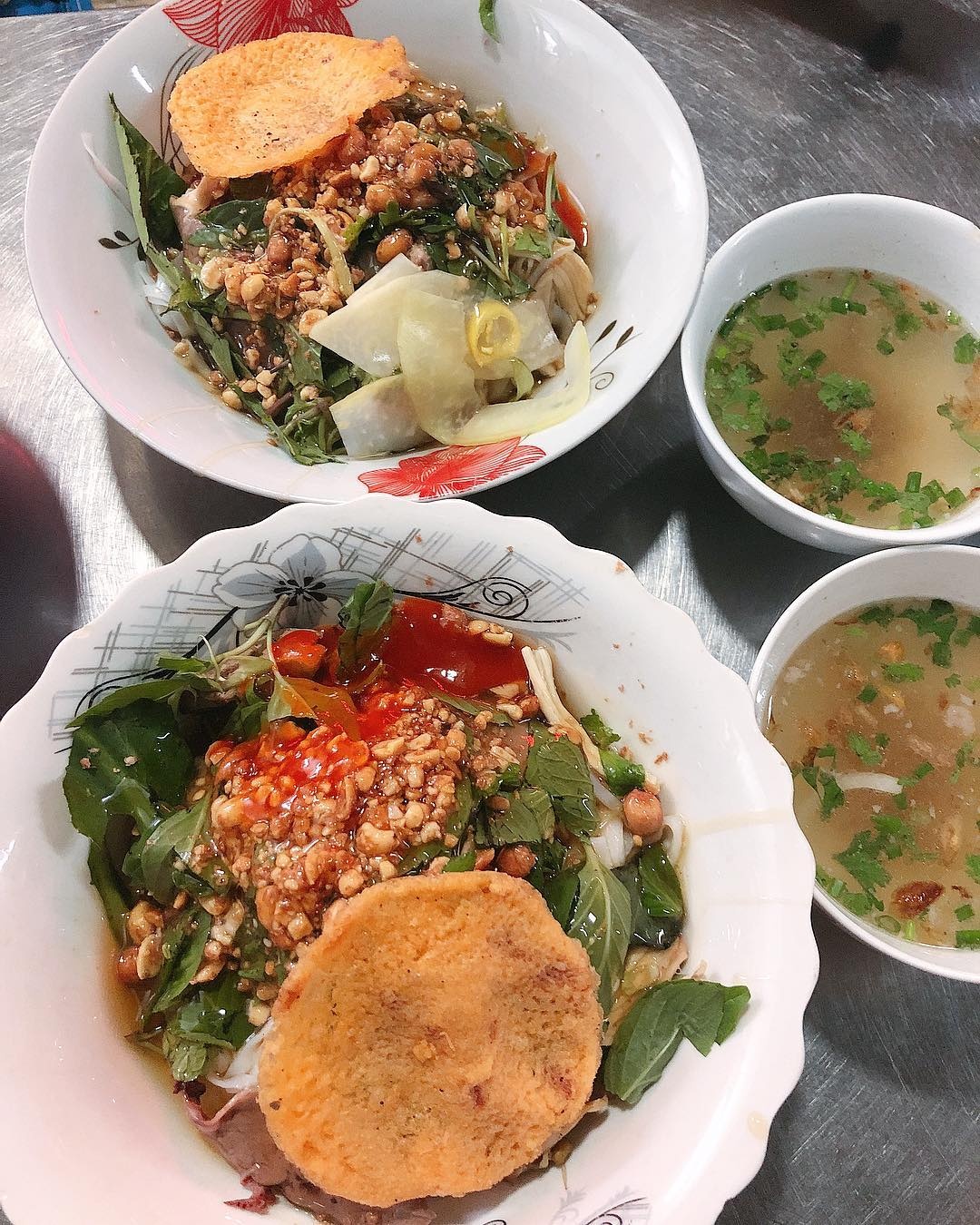 Phở chua và những món ăn lạ vị hút khách ở TPHCM ảnh 1 Pho chua va nhung mon an la vi hut khach o TPHCM anh 1