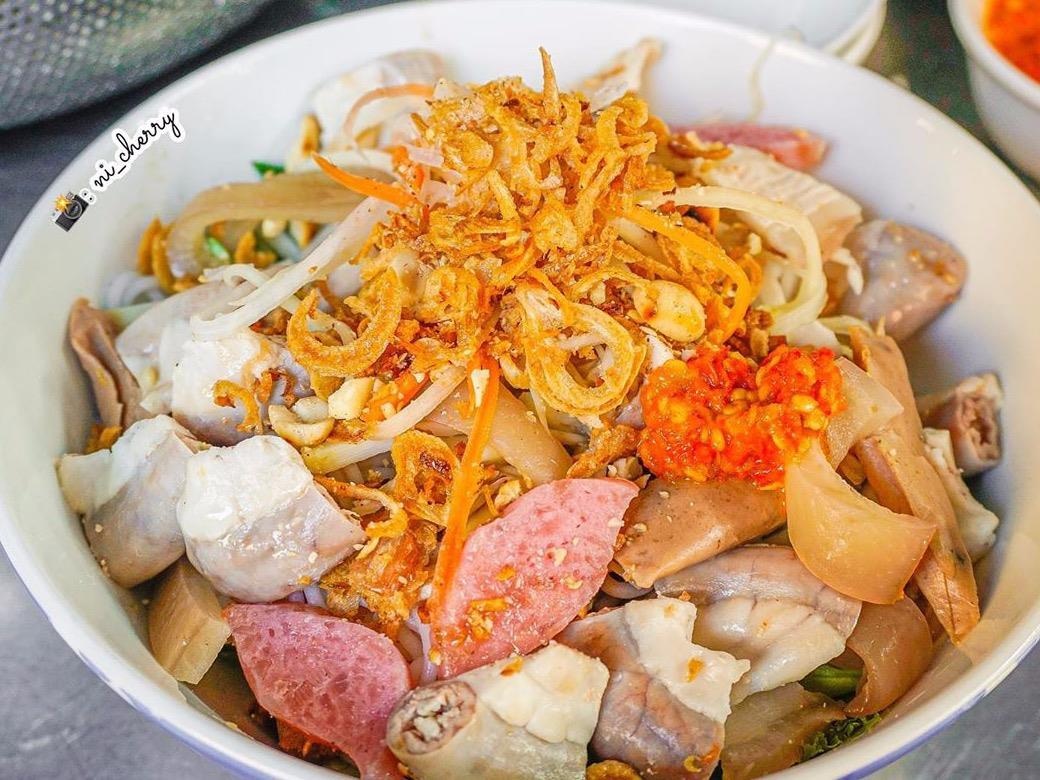 Bun mam long va loat mon an ngon khong the bo qua o Da Nang hinh anh