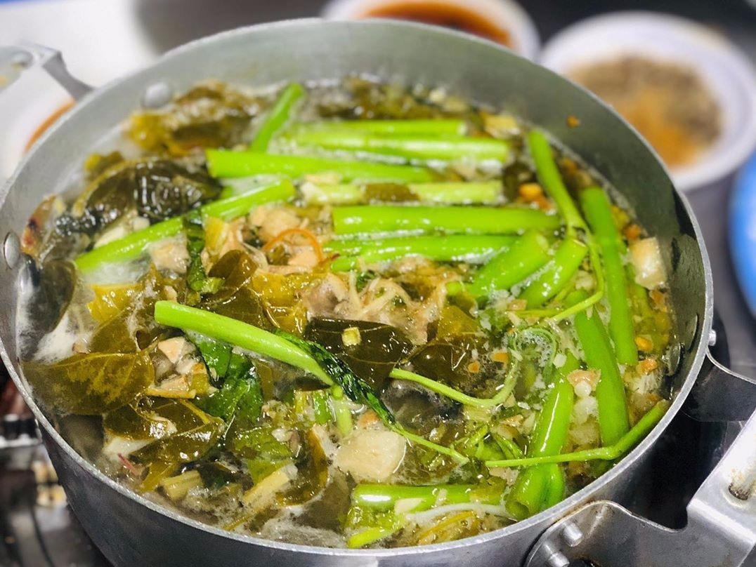 Chieu mua am bung voi 5 quan lau ca keo ngon o TP.HCM hinh anh