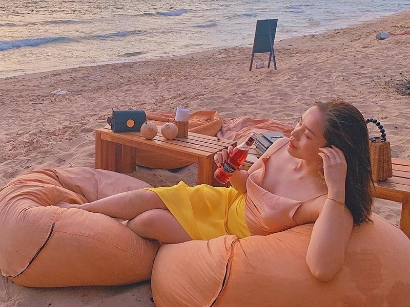 Chill het nac tai 4 diem ca phe view bien tuyet dep o Phu Quoc hinh anh