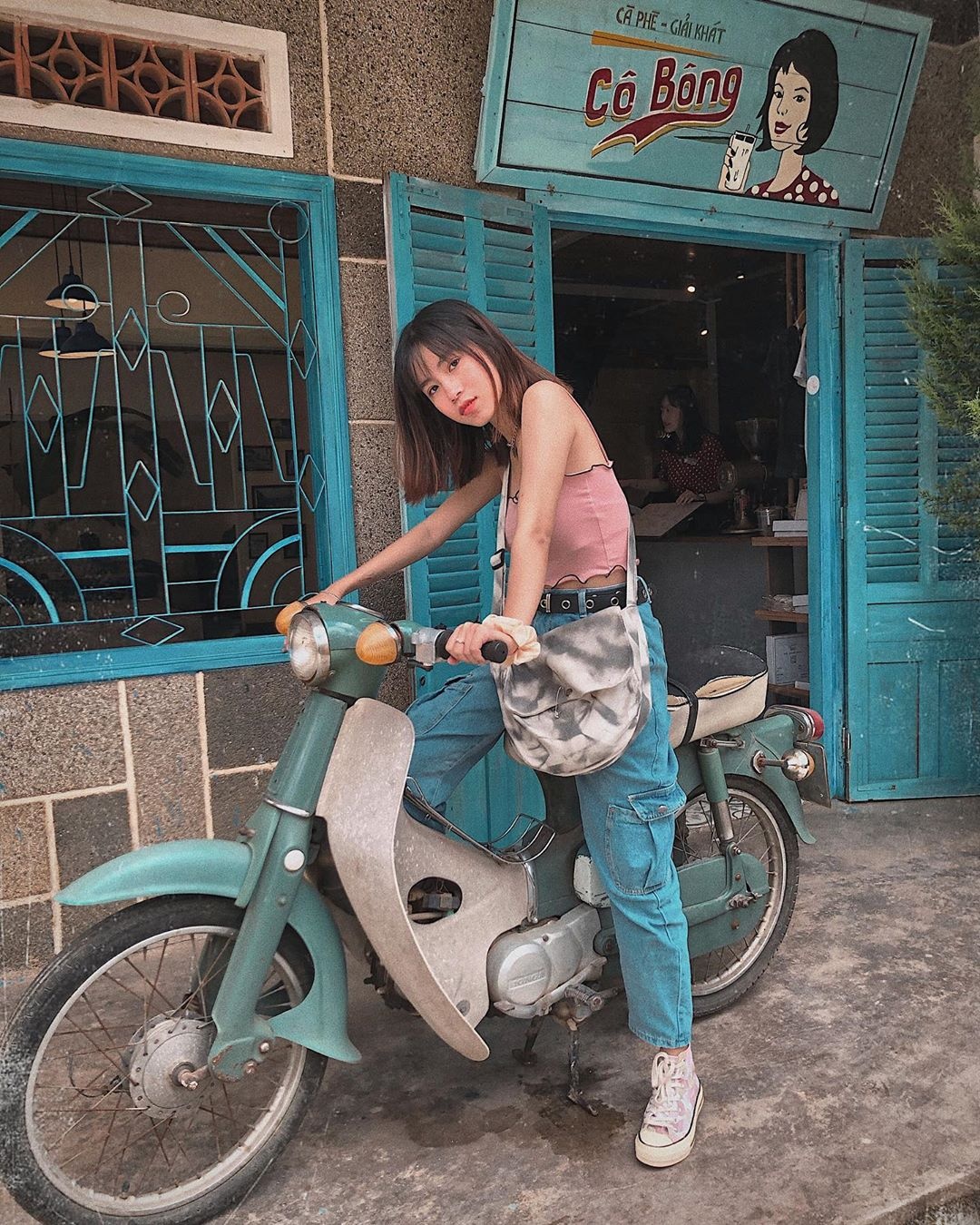 Săn nhiều ảnh đẹp tại những tiệm cà phê theo phong cách retro ở Đà Lạt ảnh 3 San nhieu anh dep tai nhung tiem ca phe theo phong cach retro o Da Lat anh 3