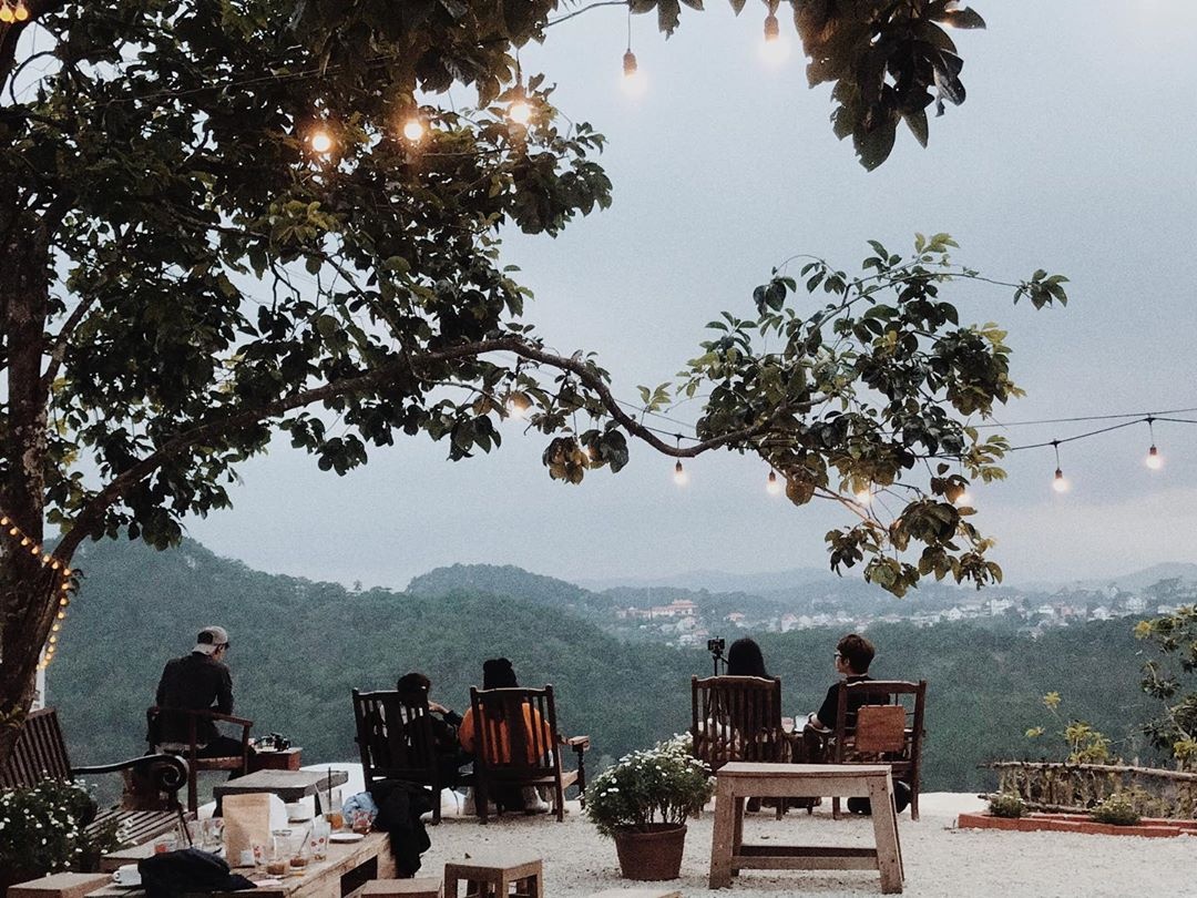 Những quán cà phê ngắm hoàng hôn ở Đà Lạt ảnh 3 Nhung quan ca phe ngam hoang hon o Da Lat anh 3