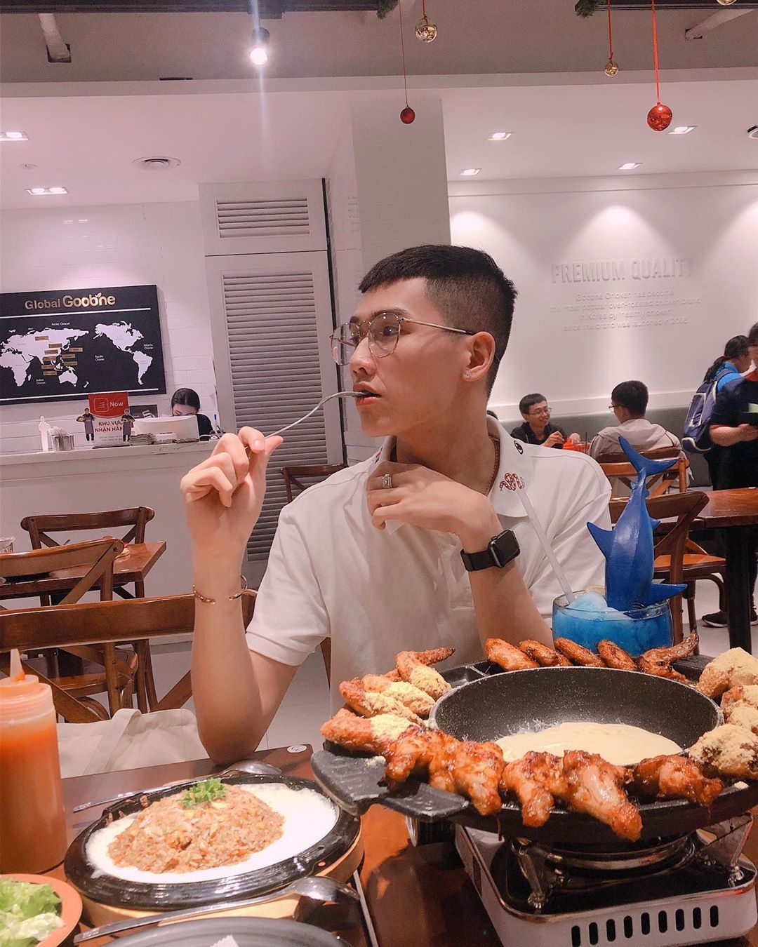 Những quán gà ngon mở xuyên Tết ở TP.HCM  ảnh 1 Nhung quan ga ngon mo xuyen Tet o TP.HCM anh 1