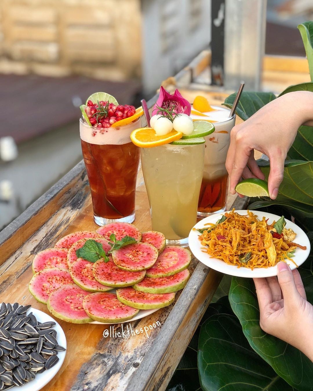 Nhung mon do uong giau dinh duong cho mua dich benh anh 1