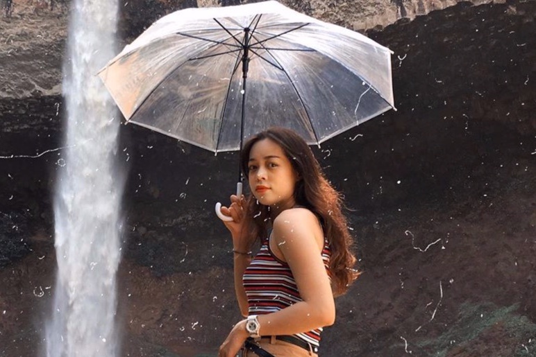 Thac nuoc tuyet dep thu hut tin do du lich o Tay Nguyen hinh anh