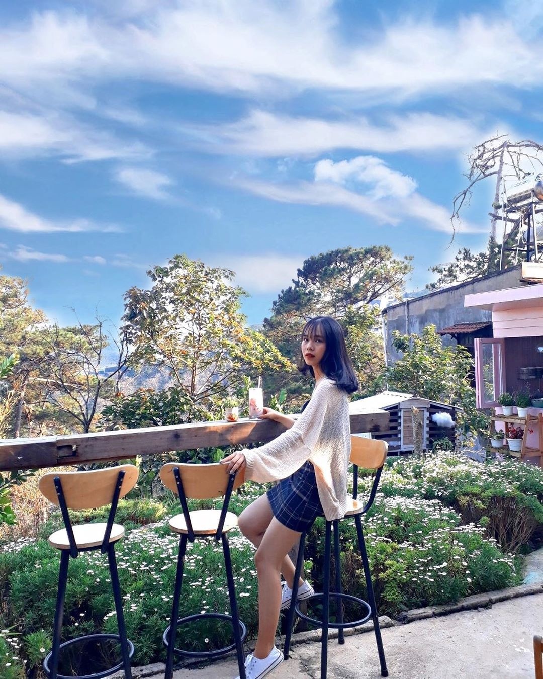 Nhung quan ca phe nhieu cuc hoa mi o Da Lat anh 1