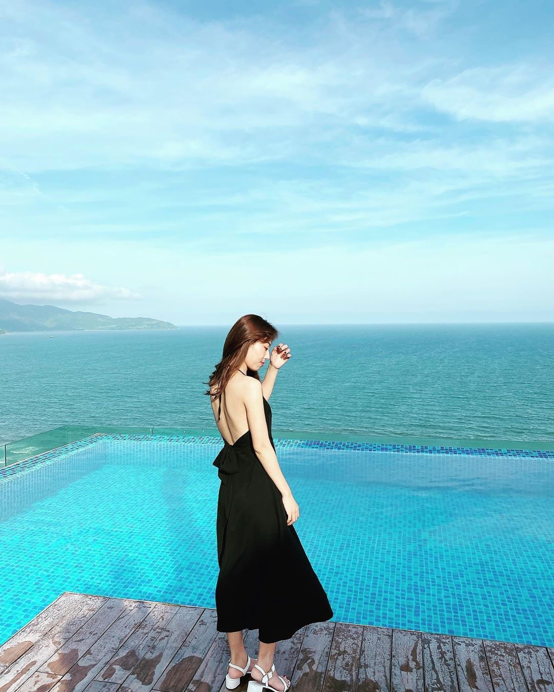 Những khách sạn có hồ bơi vô cực ở Đà Nẵng ảnh 8 Nhung khach san co ho boi vo cuc o Da Nang anh 8