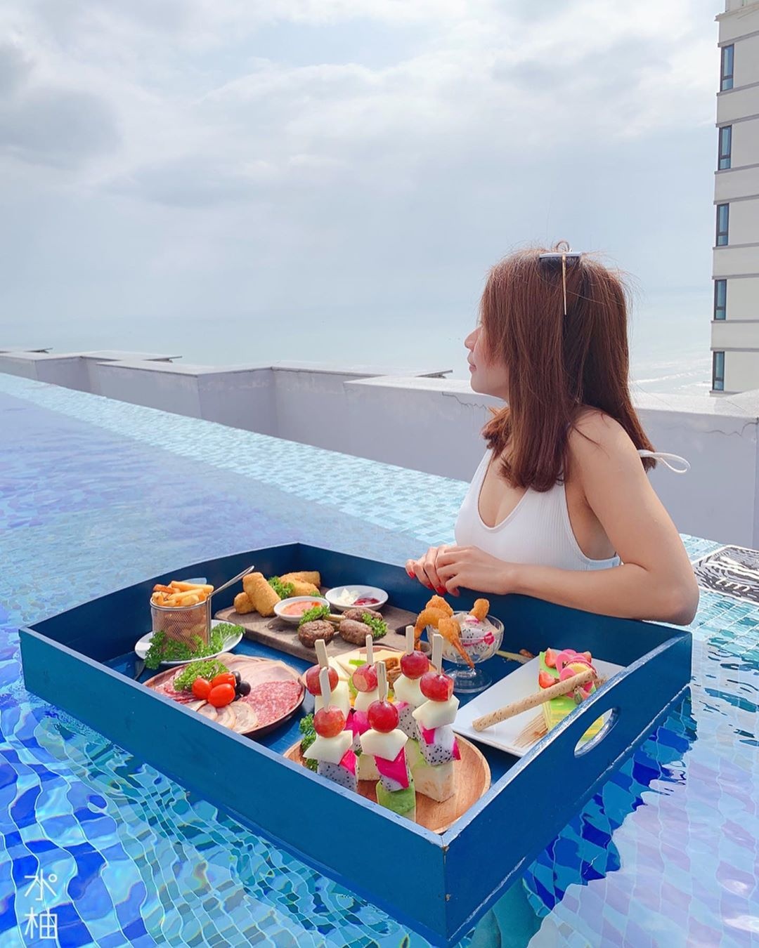 Những khách sạn có hồ bơi vô cực ở Đà Nẵng ảnh 12 Nhung khach san co ho boi vo cuc o Da Nang anh 12