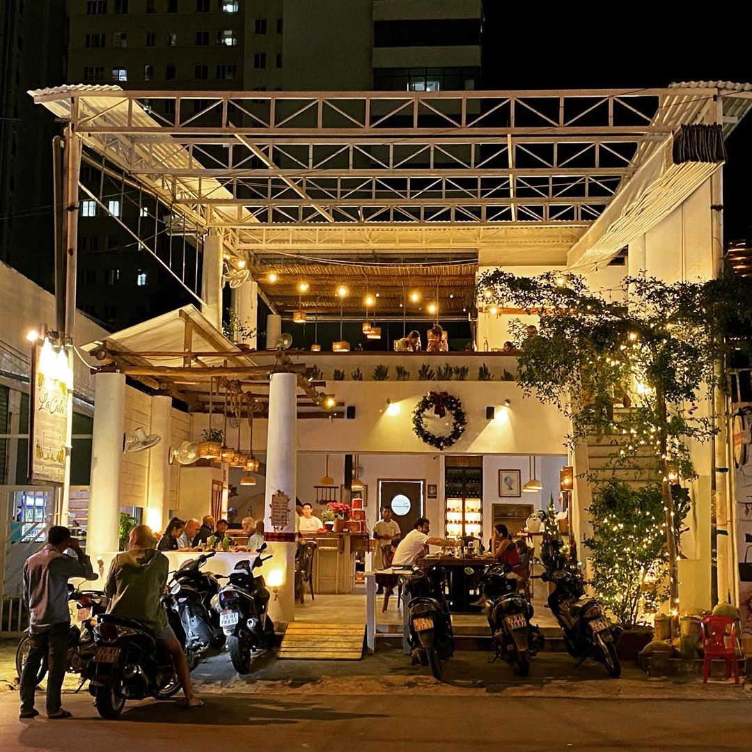 Nhung nha hang sang o Nha Trang anh 1