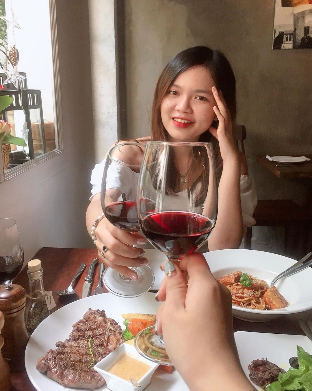 Những nhà hàng lãng mạn hẹn hò dịp lễ ở TP.HCM  ảnh 1 Nhung nha hang lang man hen ho dip le o TP.HCM anh 1